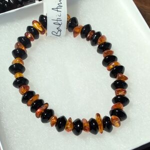 Elegant Black Agate and Baltic Amber Beaded Stretch Bracelet